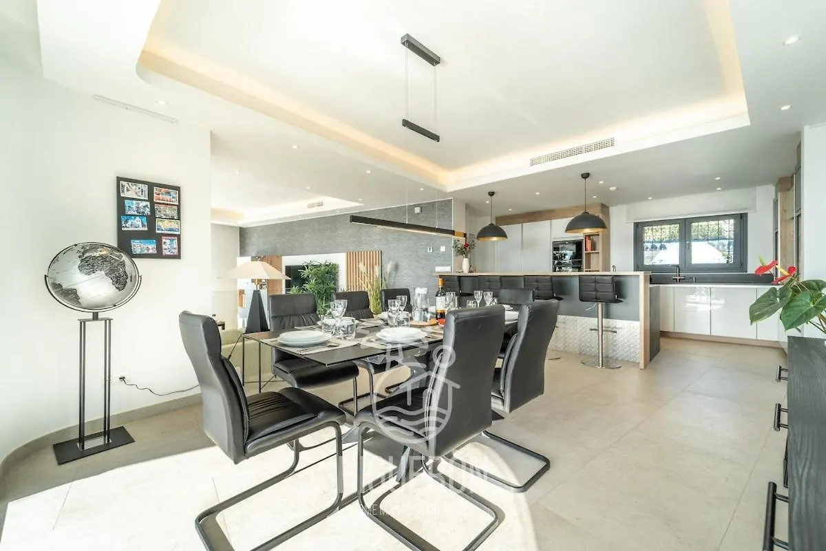 בנאלמדנה Higueronrentals Centinela ספרד